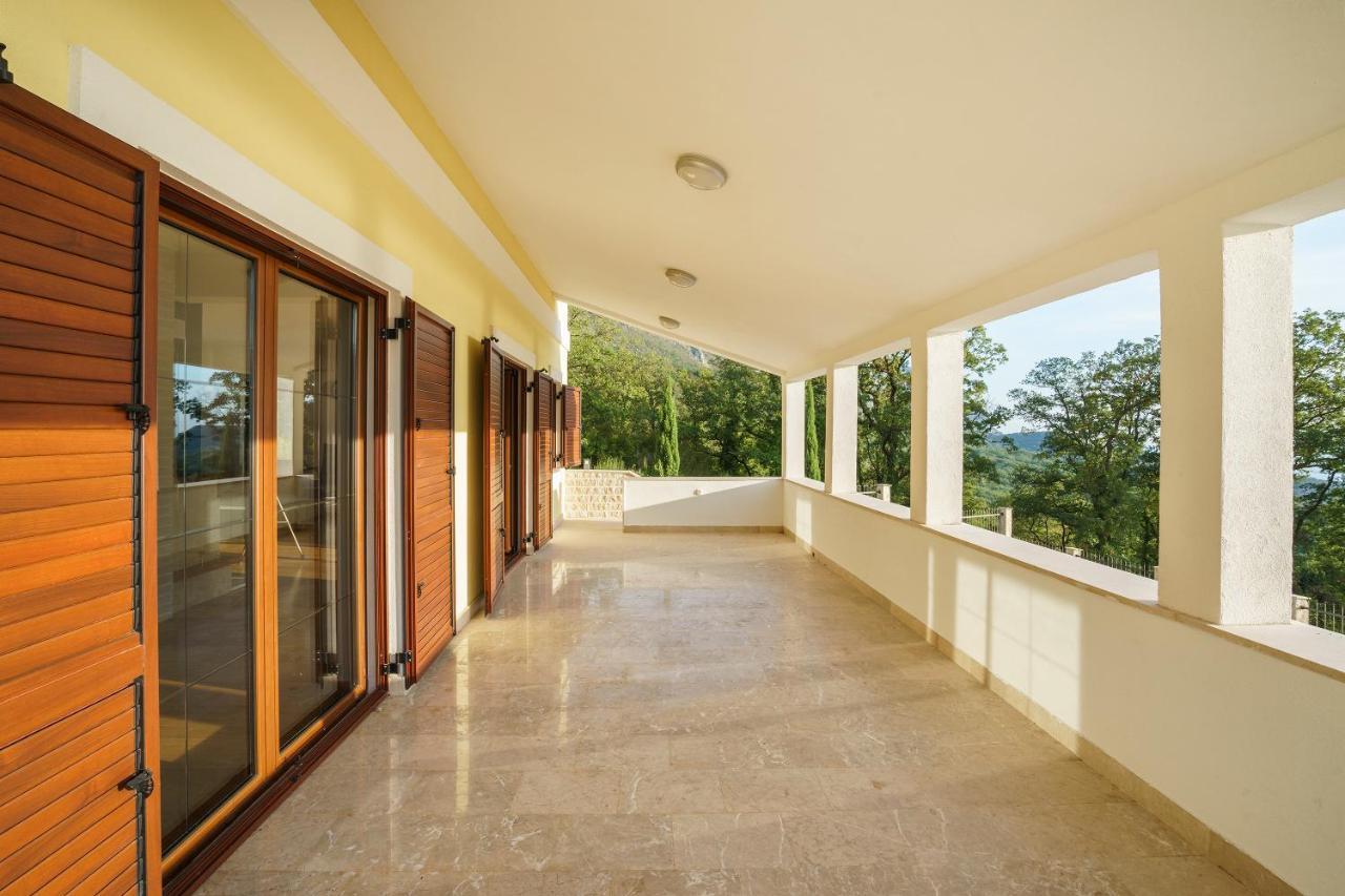 Sunbreeze Delux Vilas Budva Zewnętrze zdjęcie